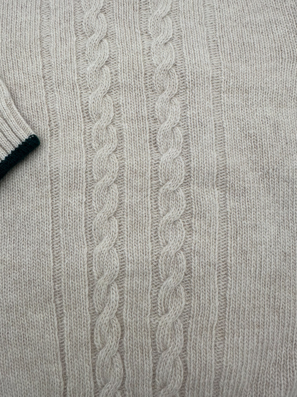 Maglione girocollo a trecce 100% lana